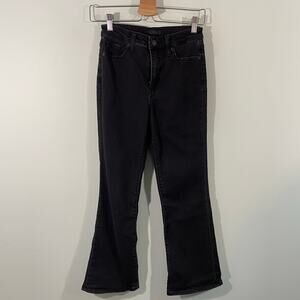 Uniqlo Women's Black High Rise Flared Jeans Size 23